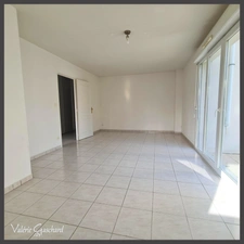 St Seurin sur l'isle - Appartement 69 m² 2 chambres+ jardin - possibilité vente à terme