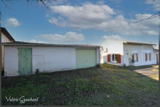 Maison 102 m² ( 3 chambres), nombreuses dépendances et terrain 2200 m²