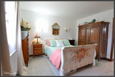 Montpon Ménestérol - Maison 4 chambres + bureau et terrain 5427m²