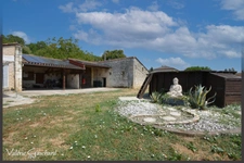 Ancien corps de ferme en pierre  235 m² avec dépendances à SAINT ANTOINE DE BREUILH 