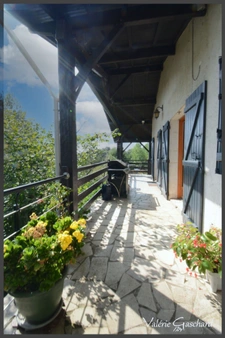 Maison proche St Seurin sur l'Isle-  3 chambres avec vue dégagée
