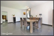 St seurin sur l'isle - Maison 150 m² + hangars sur 3800 m² de terrain 