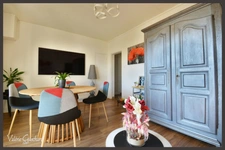 Pineuilh – Appartement T3 rénové 62 m², balcon, tout à pied
