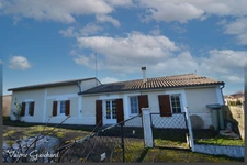 Maison 102 m² ( 3 chambres), nombreuses dépendances et terrain 2200 m²