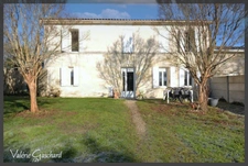 Immeuble  3 logements à vendre Proche de COUTRAS (33)