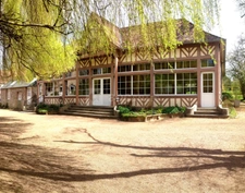 Ensemble immobilier Gîtes-Chambre d'Hôtes- événementiel  à vendre- 23 pièces Proche de CLECY (14)