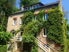 Ensemble immobilier Gîtes-Chambre d'Hôtes- événementiel  à vendre- 23 pièces Proche de CLECY (14)