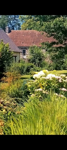 Ensemble immobilier Gîtes-Chambre d'Hôtes- événementiel  à vendre- 23 pièces Proche THURY-HARCOURT