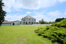 Maison de Maître 1870 à vendre - Rénovée avec Prestations Exceptionnelles - Centre Meuse