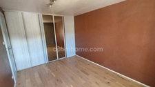 Appartement T3 à vendre dans résidence recherchée, 3ème étage, centre Bar le Duc.