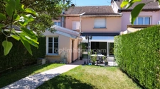 Maison à vendre Robert Espagne, surface de 131 m² habitable de suite avec véranda - jardin - garage.