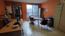 Immeuble de rapport à vendre à BAR LE DUC en centre ville avec local commercial et appartements.