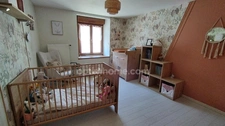 Maison en pierre, habitable de suite avec jardin.