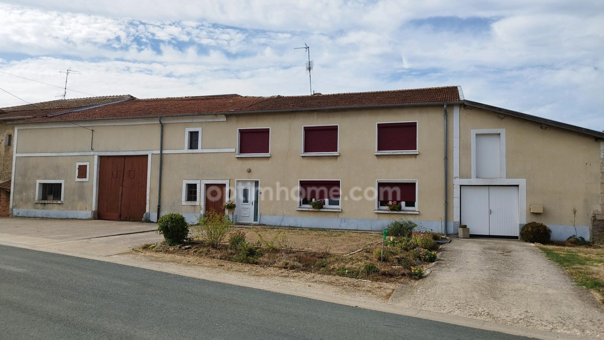 Maison 5 pièces 155 m² · à Erize Saint Dizier · 155 m² · 145 000 €