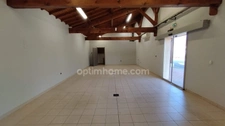 Local commercial de 230 m² à vendre - Fains Veel - magasin avec réserve et parking privé.