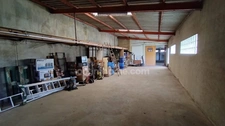 Maison à vendre de 180 m² avec terrain plat - dépendances - sous sol complet.
