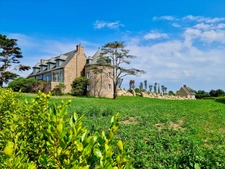 12-room property for sale in Plougrescant (22)