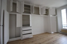 Bel appartement lumineux de 4 pièces au 5eme etage à 200 m du métro Louise Michel