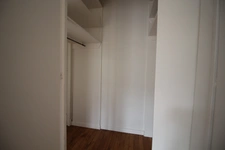 Bel appartement lumineux de 4 pièces au 5eme etage à 200 m du métro Louise Michel