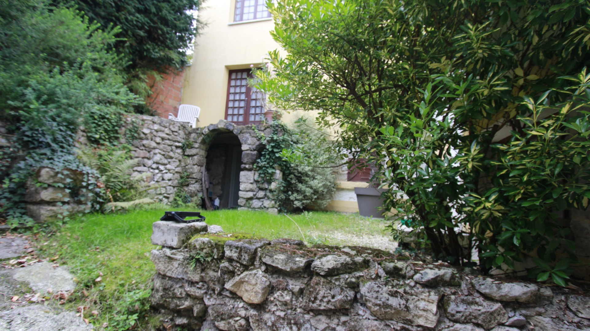 Maison 9 pièces 250 m² · à Rosny sous Bois · 250 m² · 798 000 €