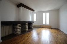 Bel appartement lumineux de 4 pièces au 5eme etage à 200 m du métro Louise Michel