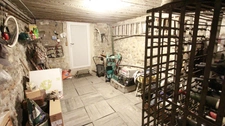 Propriété 9 pièces ROSNY SOUS BOIS (93) avec terrasse sur terrain clos de murs