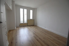 Bel appartement lumineux de 4 pièces au 5eme etage à 200 m du métro Louise Michel
