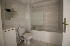 Bel appartement lumineux de 2 pièces au 2eme etage à 200 m du métro Louise Michel