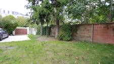 Propriété 9 pièces ROSNY SOUS BOIS (93) avec terrasse sur terrain clos de murs