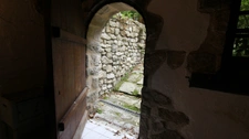 Propriété 9 pièces ROSNY SOUS BOIS (93) avec terrasse sur terrain clos de murs