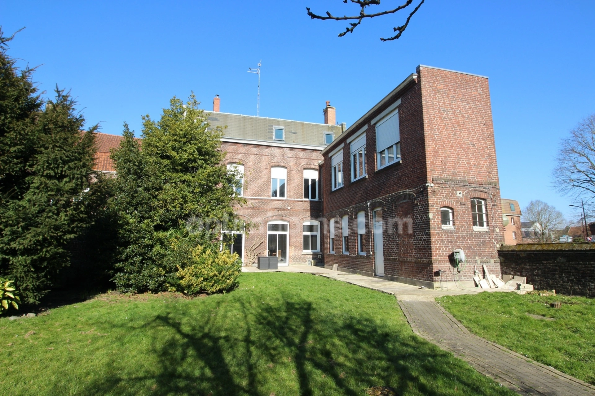 Maison 12 pièces 431 m² · à Hem · 431 m² · 675 000 €