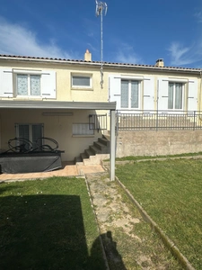 La Roche-sur-Yon Quartier Saint André d'Ornay trois chambres + un studio