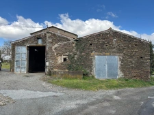 RIVES DE L'YON - Longère 94 m² sur 4240 m² avec grange indépendante 