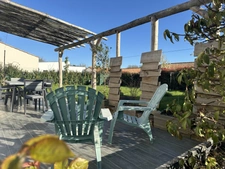Exclusivité - LANDERONDE - Maison de plain pied récente,2018, trois chambres, garage, jardin env. 490 m²