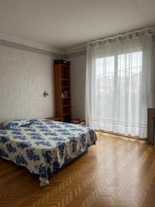 La Roche-sur-Yon, Quartier Saint André d'Ornay, maison 4 chambres, garage, jardin clos 345 m²