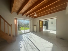 Les Clouzeaux, Maison en pierre 5 chambres avec jardin env. 605 m² double garage