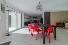 Maison plain-pied, 4 chambres, 733 m² jardin