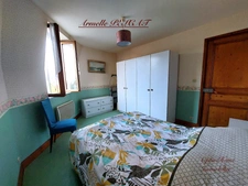 MAISON 9 PIÈCES 160,10m2 AVEC CHAMBRE PLAIN-PIED SUR TERRAIN 691M2 AVEC DÉPENDANCES  BRANVILLE (Calvados) 345 000€