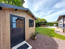 MAISON MOBILE OU MOBIL HOME AVEC PERGOLA VENDU AVEC TERRAIN TERRASSE PARKING ABRIS DE JARDIN CARPORT 3KM DE VILLERS SUR MER (BLONVILLE) 