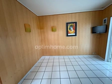 MAISON EN PIERRES