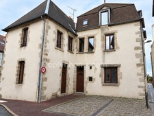 MAISON EN PIERRES