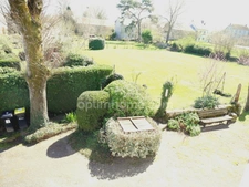 MAISON DOMINANTE