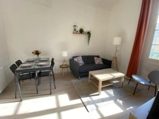 Nice Valrose 2 pièces rénové meublé 185 000 euros