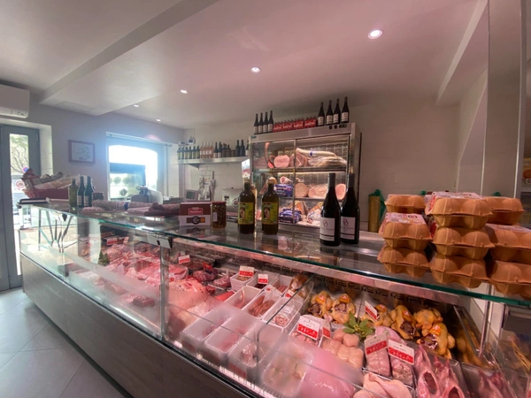 (06), vends FDC  Boucherie traiteur  349 000 euros