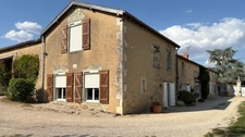 Propriété de caractère en pierre - 376 m² - Piscine chauffée -  Panneaux solaires - Champigny à 10minutes de N. de Poitou