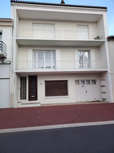 Appartement T3 de 81 m² à Royan- Proche commerces,transports et mer