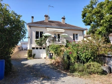 Maison Familiale de 137 m² avec sous-sol à 5 minutes de Chatellerault sur un Terrain de 1530 m²