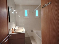 A vendre- Maison spacieuse avec jardin arboré à Fontaine le Comte