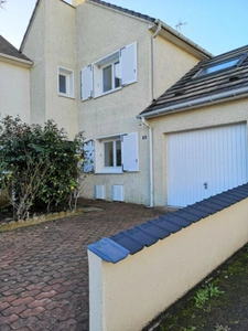 Belle Maison de 108 m² sur un Terrain de 574 m² dans quartier résidenciel de Chatellerault