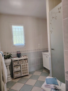 Belle maison avec vue dominante sur la vallée- A 5 minutes de la gare de Poitiers
